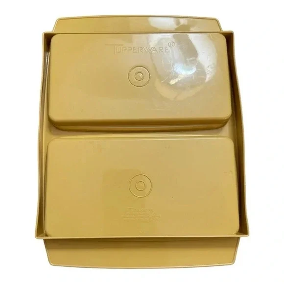 Vintage Tupperware Deviled Egg - Picture 4 of 8